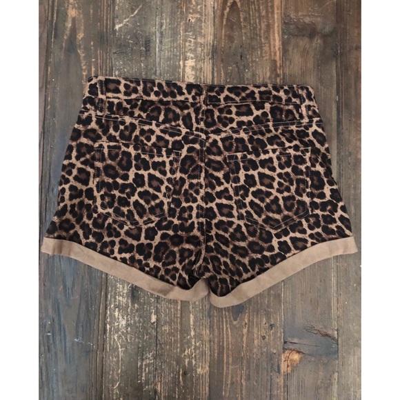 SHORTS 3 FOR $20 H&M Shorts - Picture 2 of 3